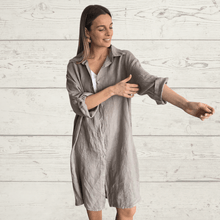Cargar imagen en el visor de la galería, Vestido de lino Italiano, color Taupe
