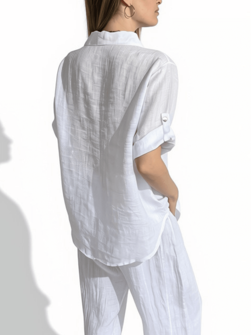 Blusa Italiana 100% Lino dos Bolsillos, color Blanco