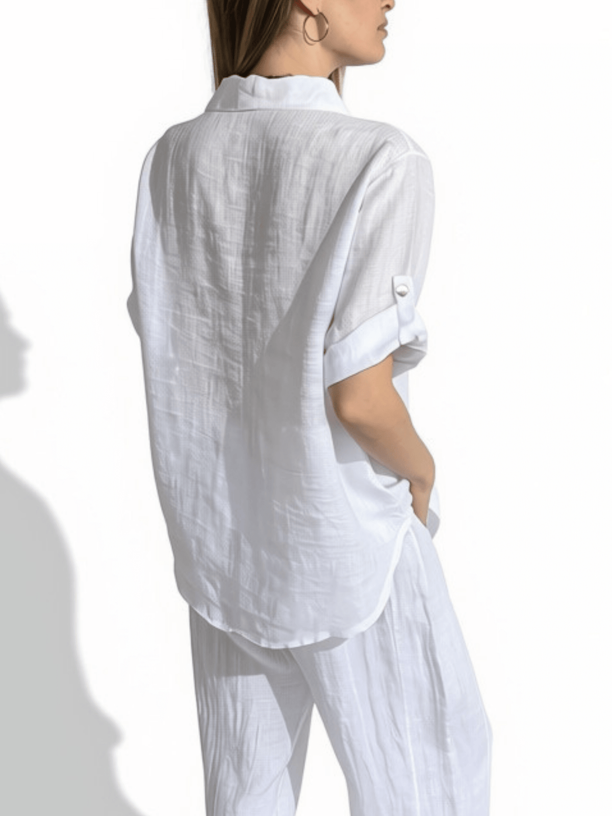 Blusa Italiana 100% Lino dos Bolsillos, color Blanco