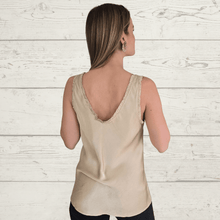 Cargar imagen en el visor de la galería, Blusa Italiana sin mangas, color Beige
