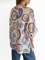 Blusa Italiana Estampado Circulos, fondo Beige