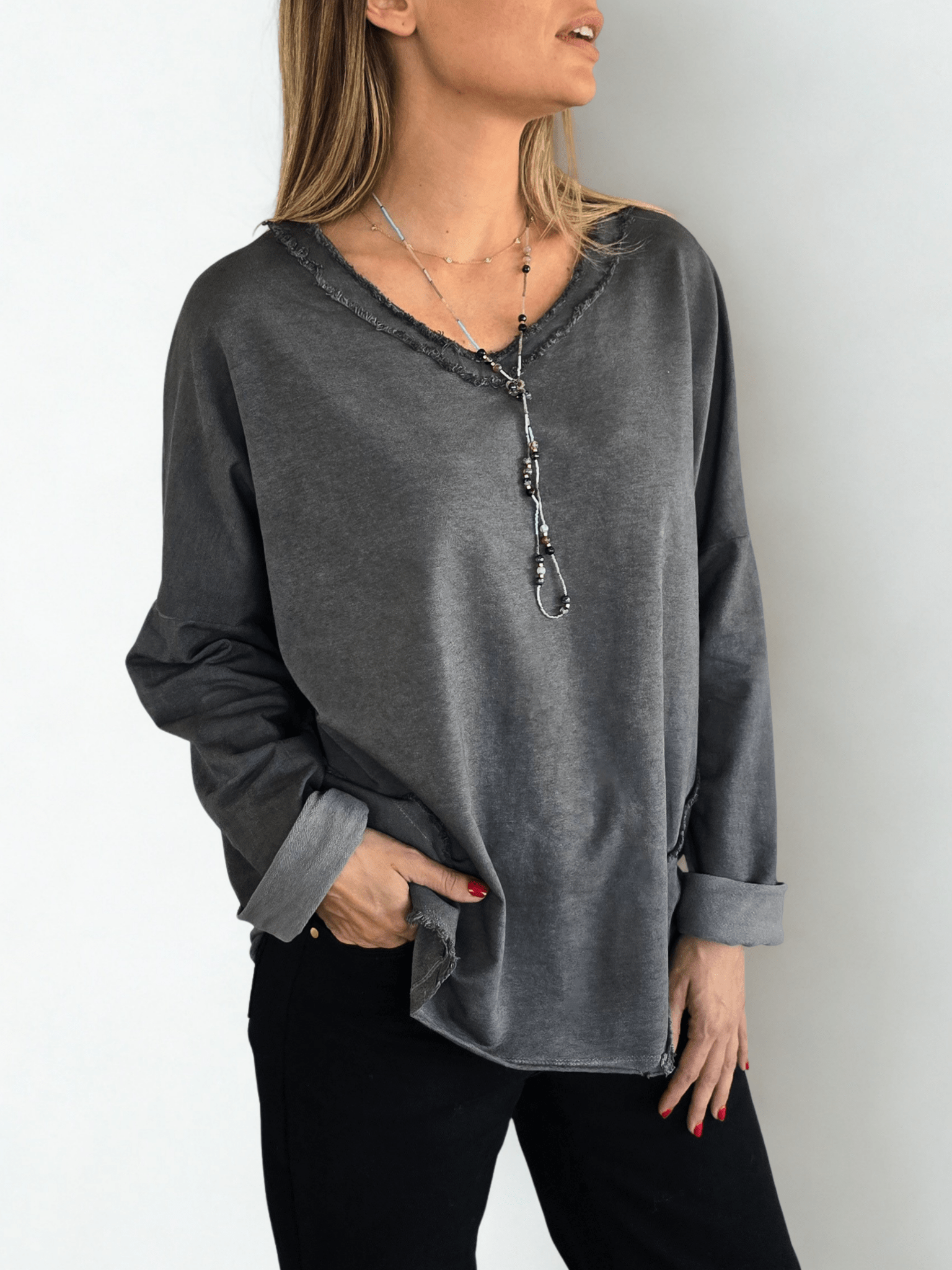 Sweater polerón Teñido con Desflecado, color Gris