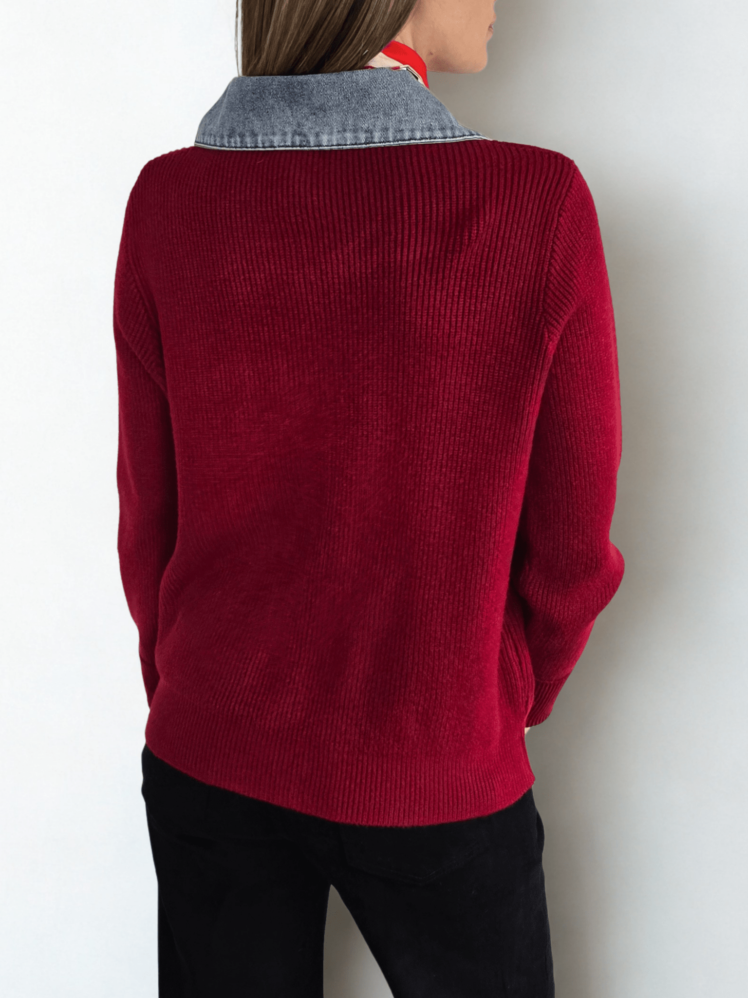 Chaleco con Jeans, color Rojo Oscuro