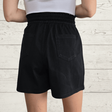 Cargar imagen en el visor de la galería, Short Jeans, color Negro
