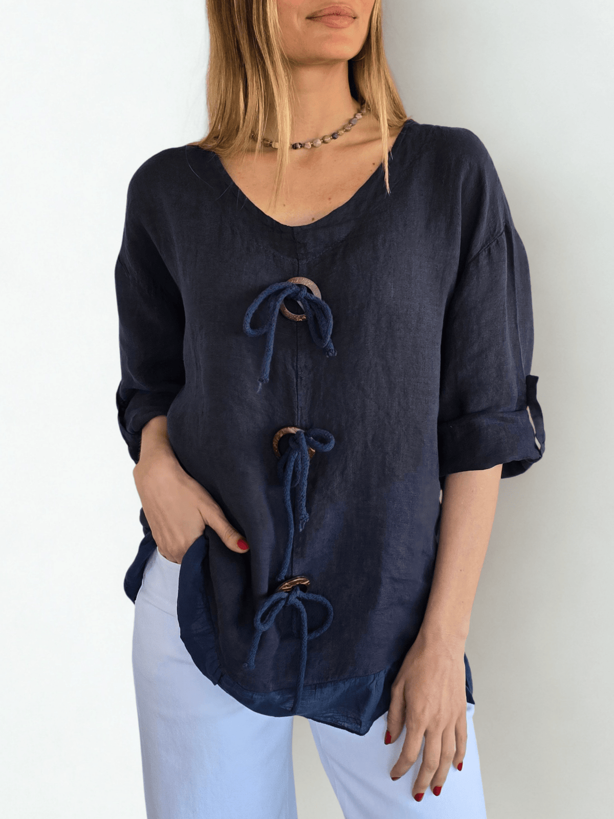 Blusa Italiana 100% Lino con tres Botones, color Azul