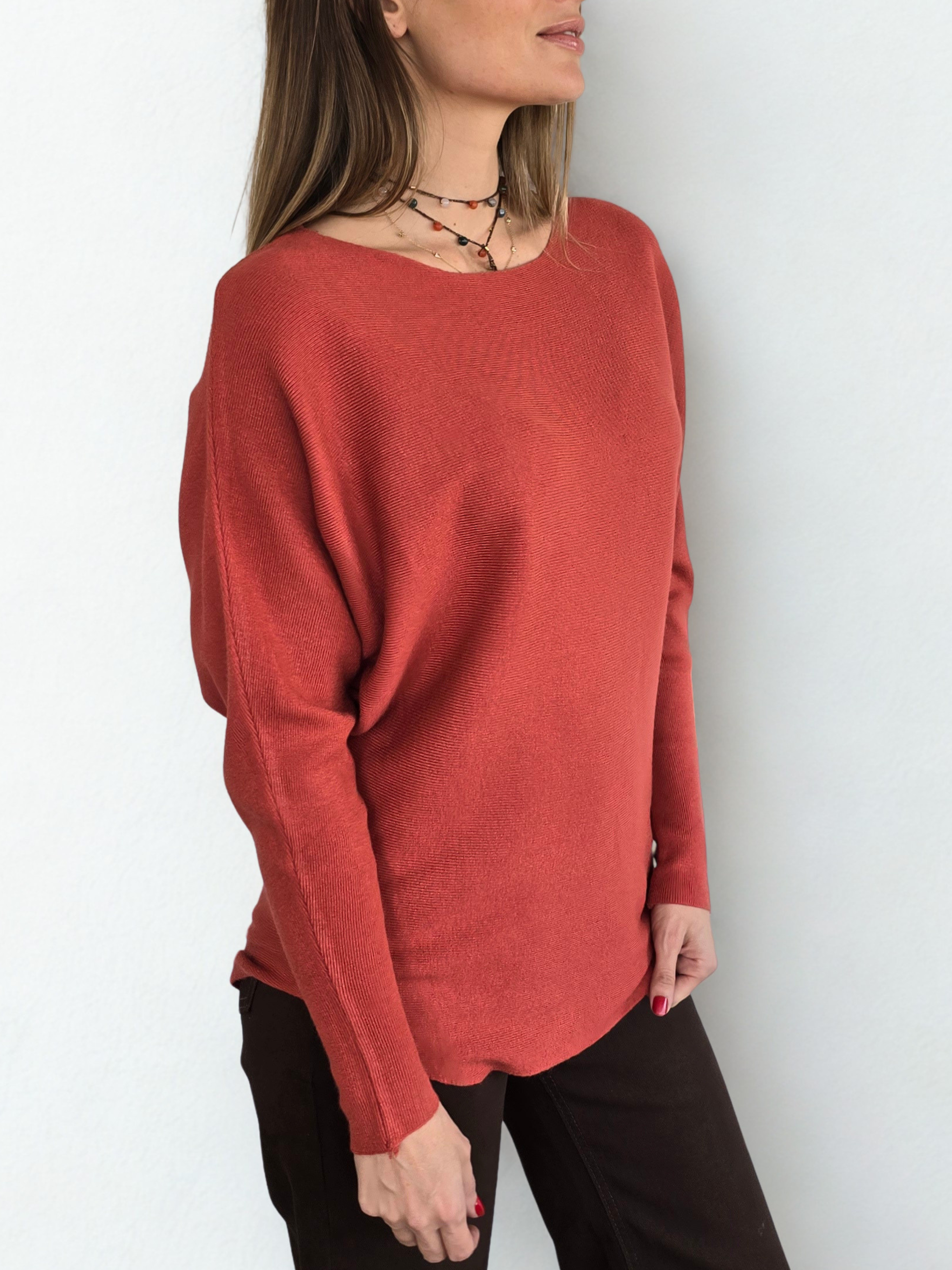 Sweater Murciélago, color Terracota