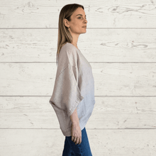 Cargar imagen en el visor de la galería, Blusa de Lino Italiano un bolsillo, color Beige
