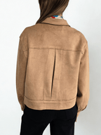 Chaqueta tipo Gamuza, color Camel