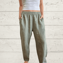 Cargar imagen en el visor de la galería, Pantalón de Lino Italiano dos bolsillos, color Verde Musgo
