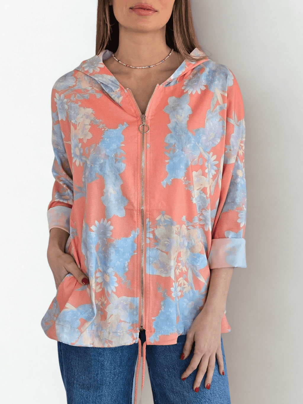 Chaqueta Estampada Flores, fondo Coral