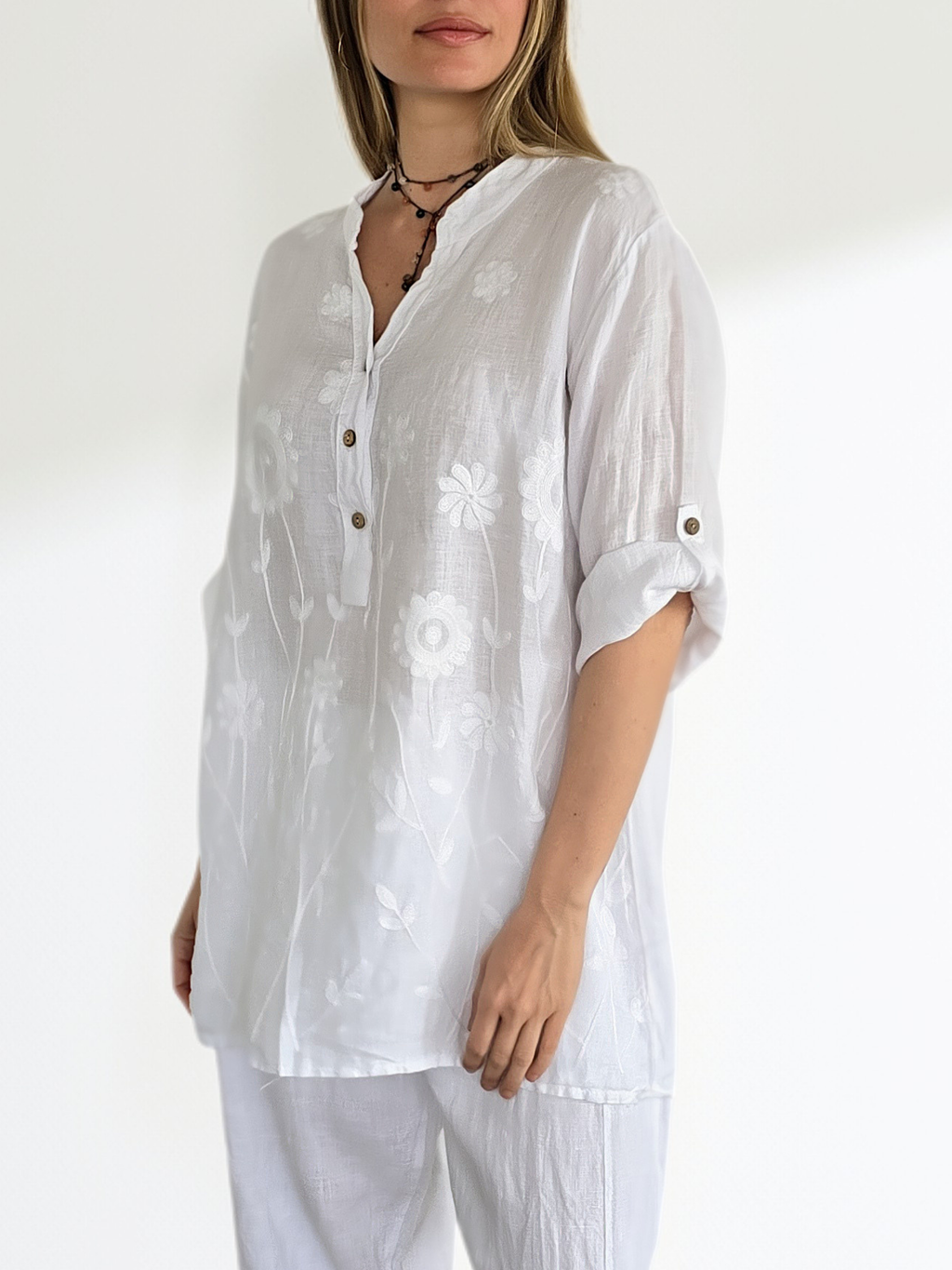 Blusa Italiana Bordada, color Blanco