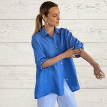 Cargar imagen en el visor de la galería, Blusa Italiana 100% Lino abotonada, color Jacinto
