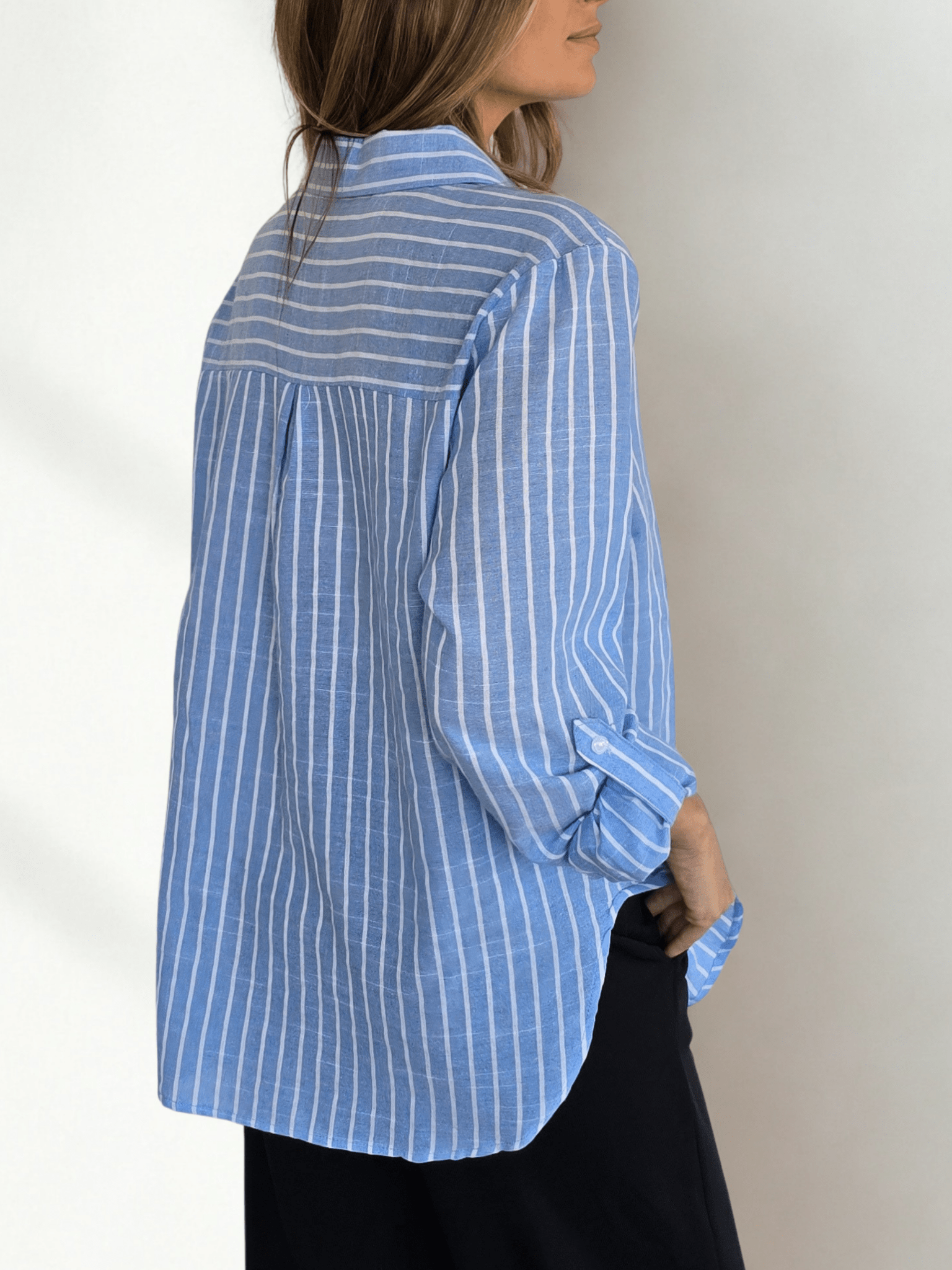 Blusa Rayada, fondo Celeste