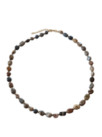 Collar Piedra Jade, color Cafés