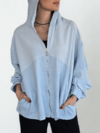 Chaqueta Bordada con Gorro, color Celeste