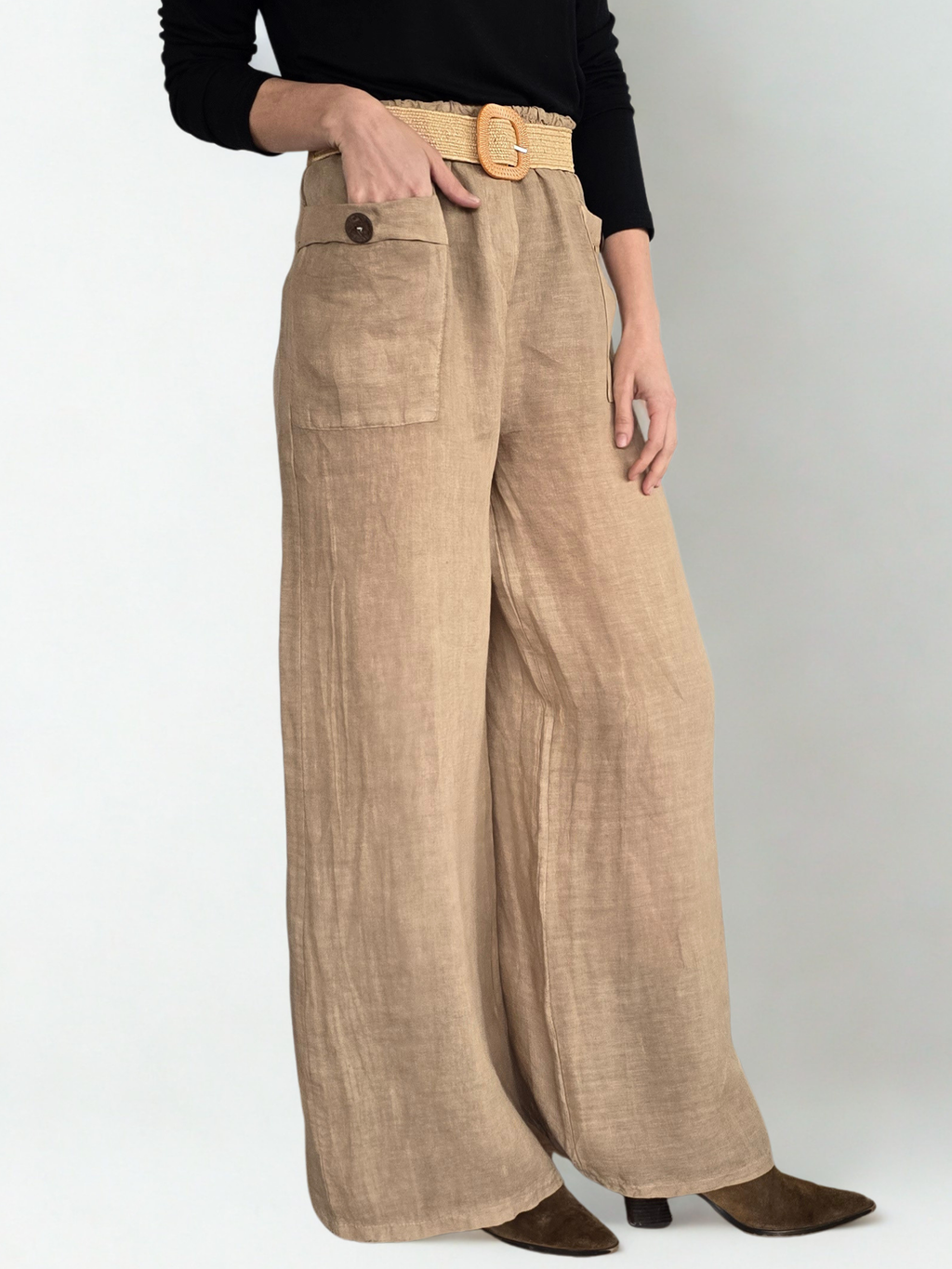 Pantalón de Lino Italiano con Cinturón, color tostado