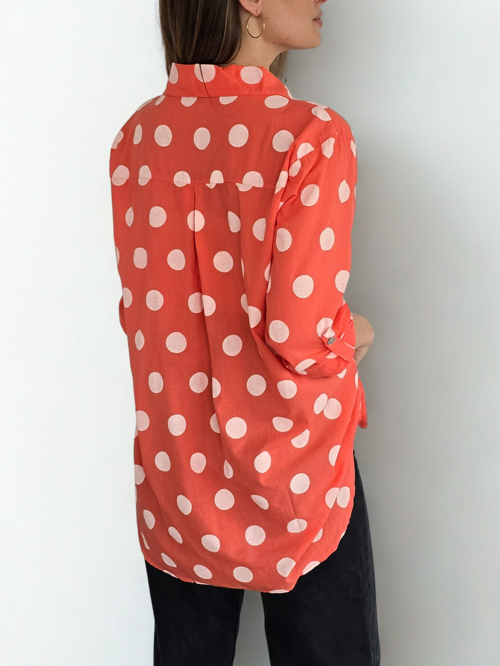 Blusa Italiana Lunares, color Coral