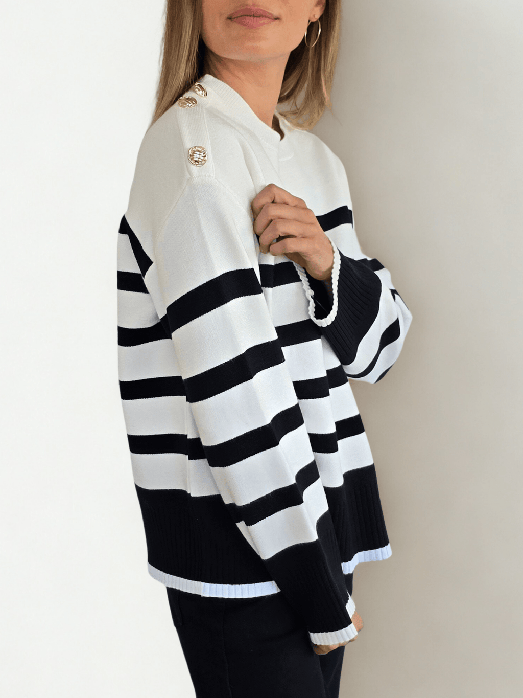 Sweater Rayado, color Negro con Blanco