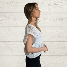 Cargar imagen en el visor de la galería, Sweater sin mangas tejido crochet, color Blanco
