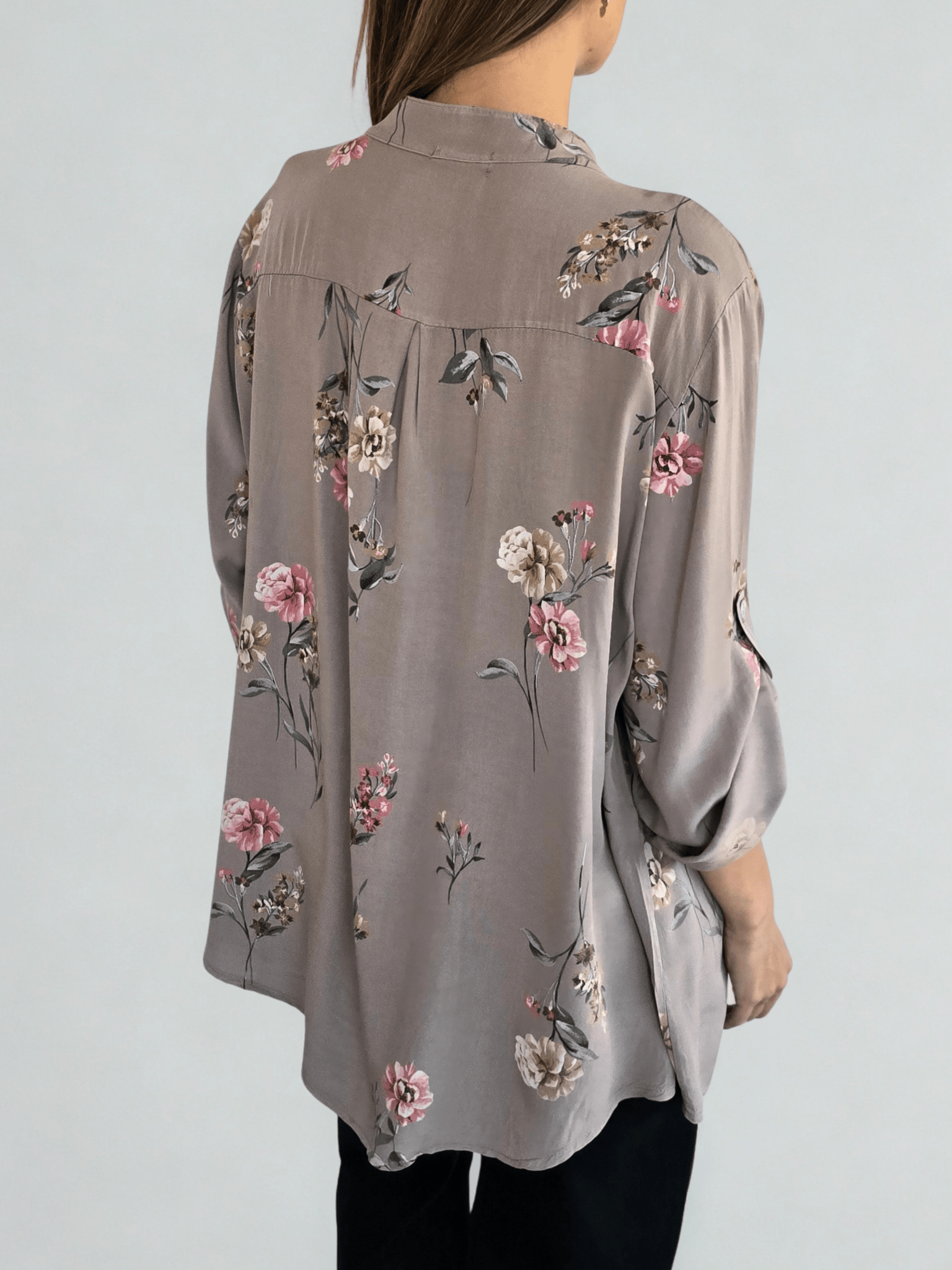 Blusa Italiana estampada, fondo Taupe