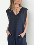 Blusa Italiana 100% Lino escote en V, color Azul Marino