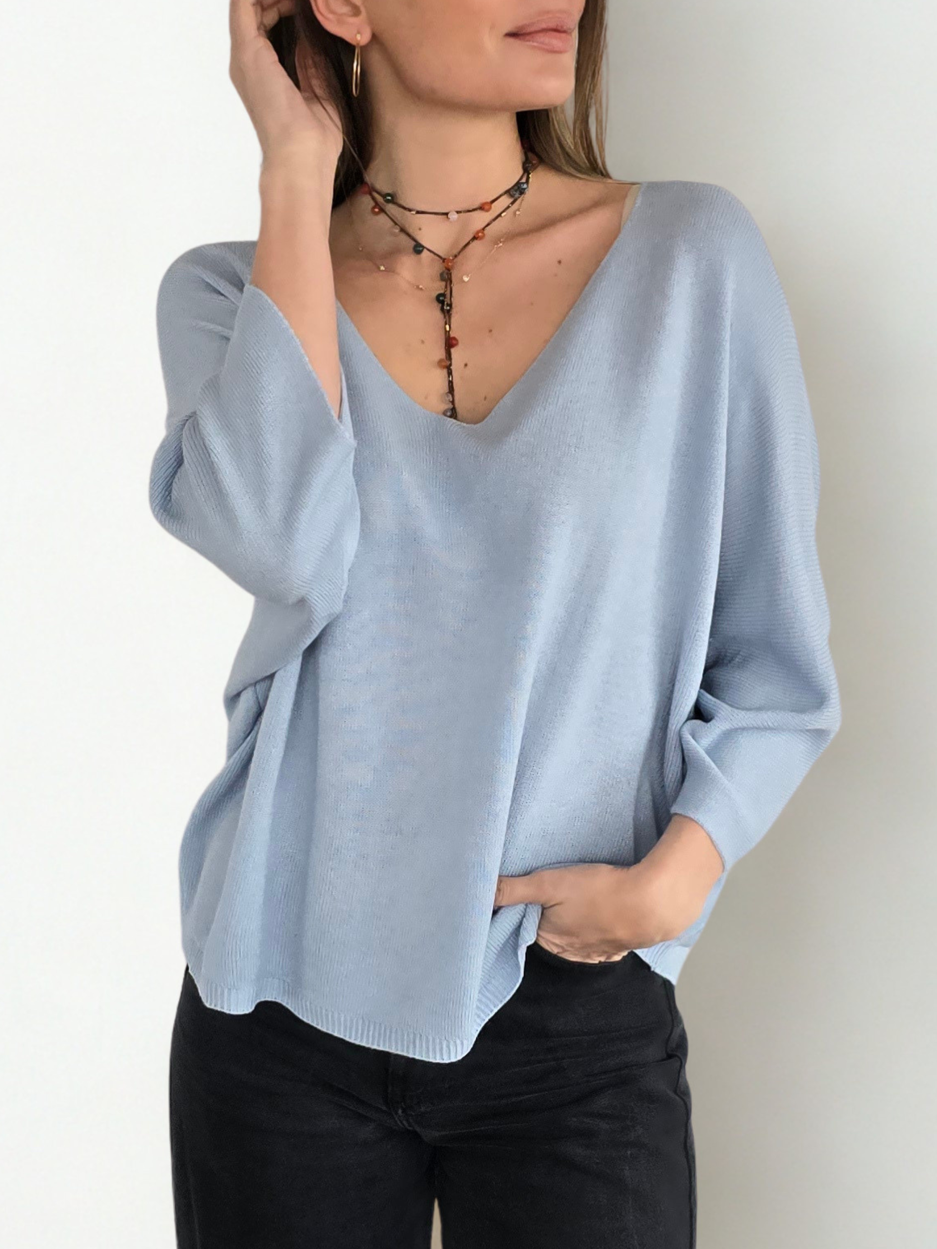 Sweater Italiano Escote en V, color Celeste