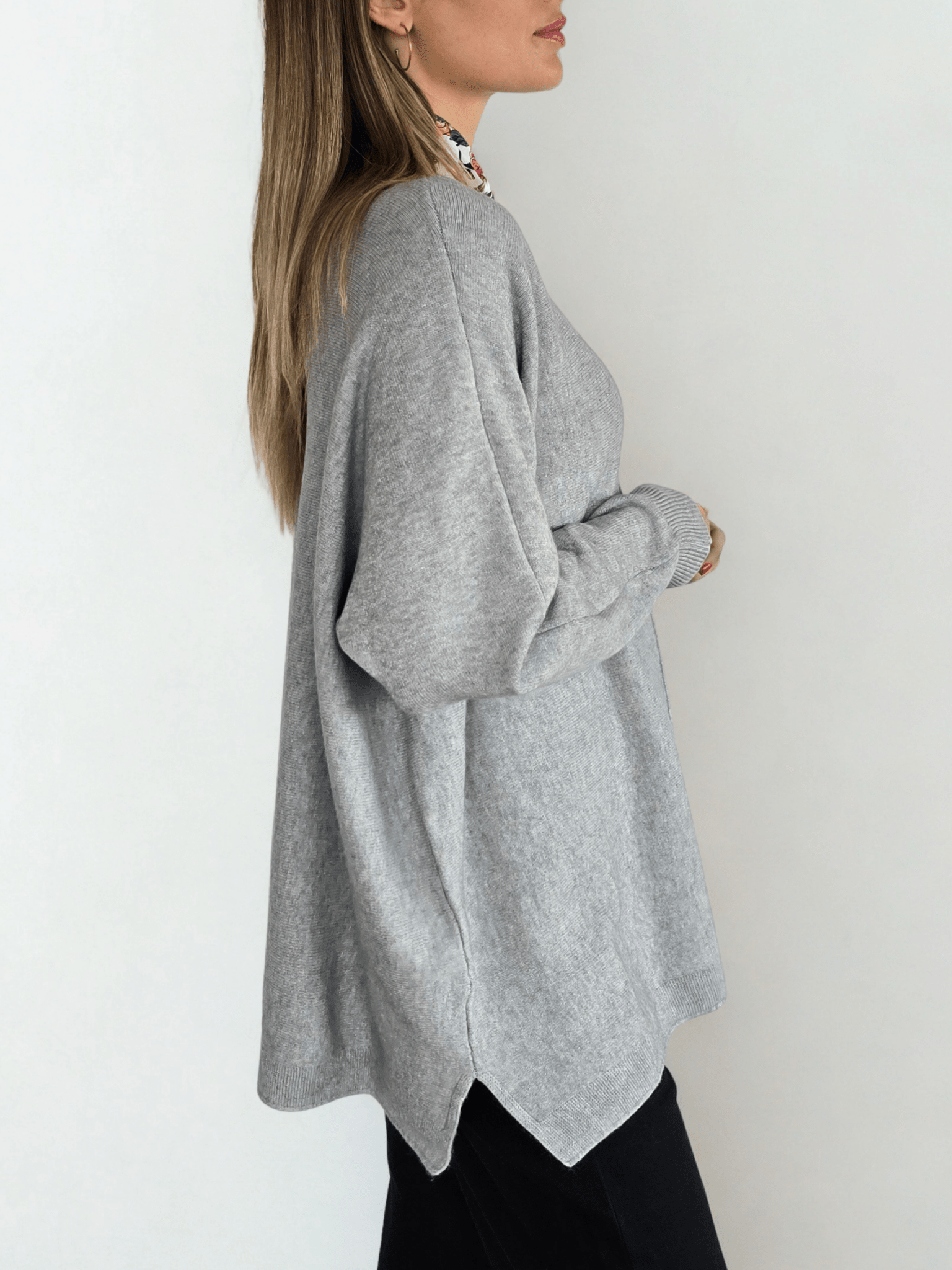 Sweater Ancho con Ribete, color Gris
