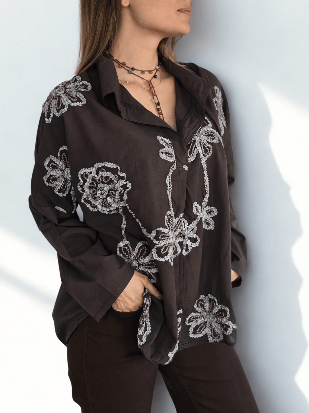 Blusa Italiana Bordada, color Chocolate