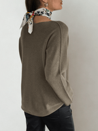 Sweater Italiano Escote en V, color Tostado