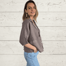 Cargar imagen en el visor de la galería, Chaqueta Italiana de Lino dos botones, color Chocolate
