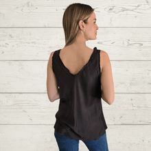 Cargar imagen en el visor de la galería, Blusa Italiana sin mangas, color Chocolate
