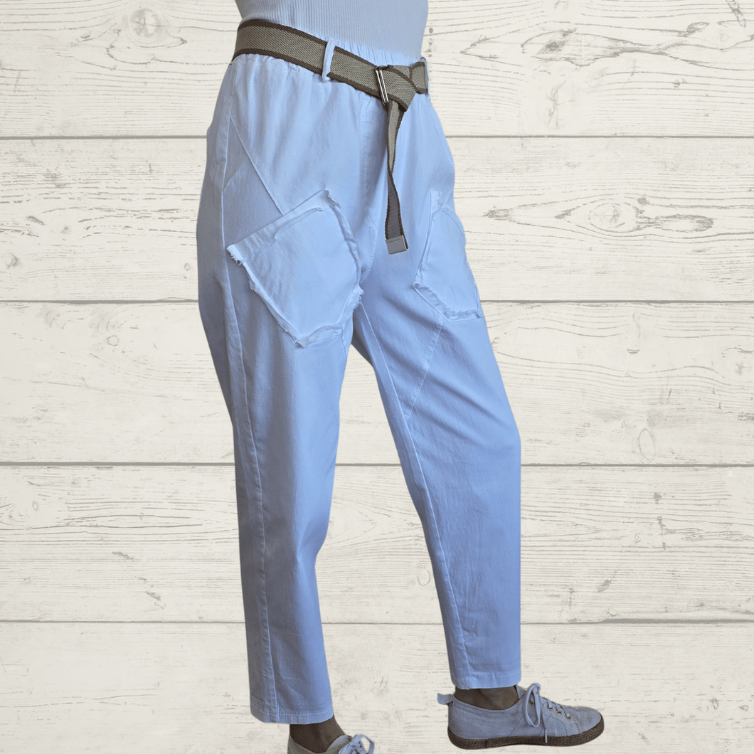 Pantalón Jogger Italiano dos bolsillos desflecados, color Blanco