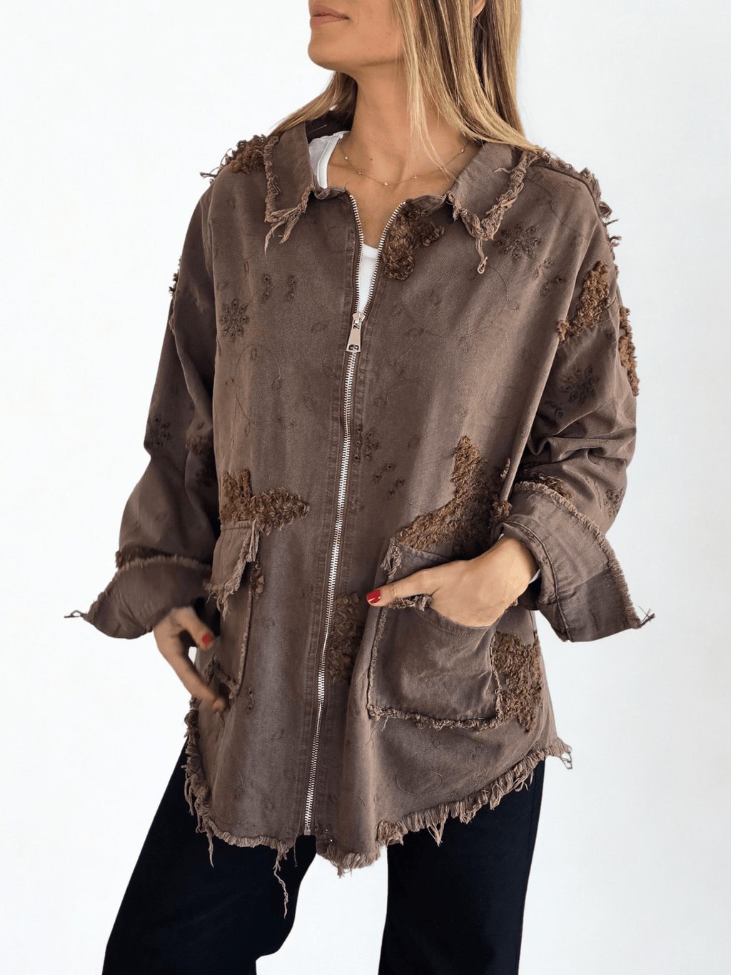 Chaqueta Bordada, color Chocolate