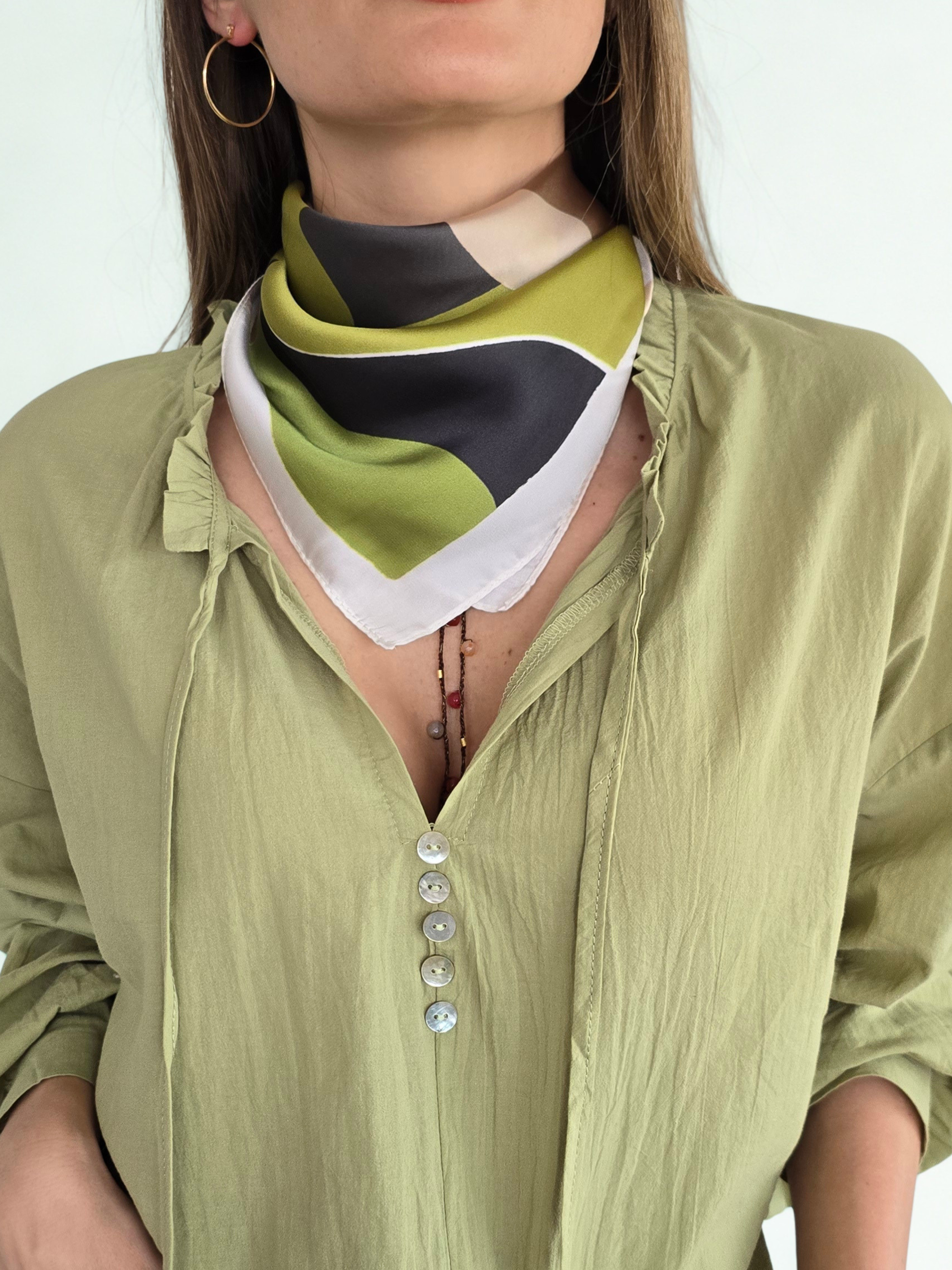 Pañuelo Estampado, Pistacho con Blanco Invierno