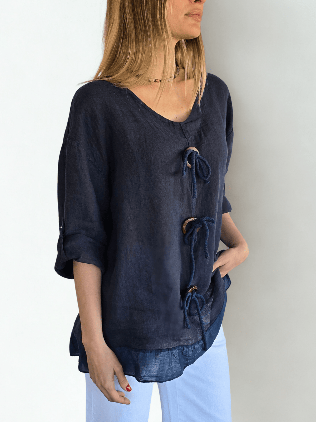 Blusa Italiana 100% Lino con tres Botones, color Azul