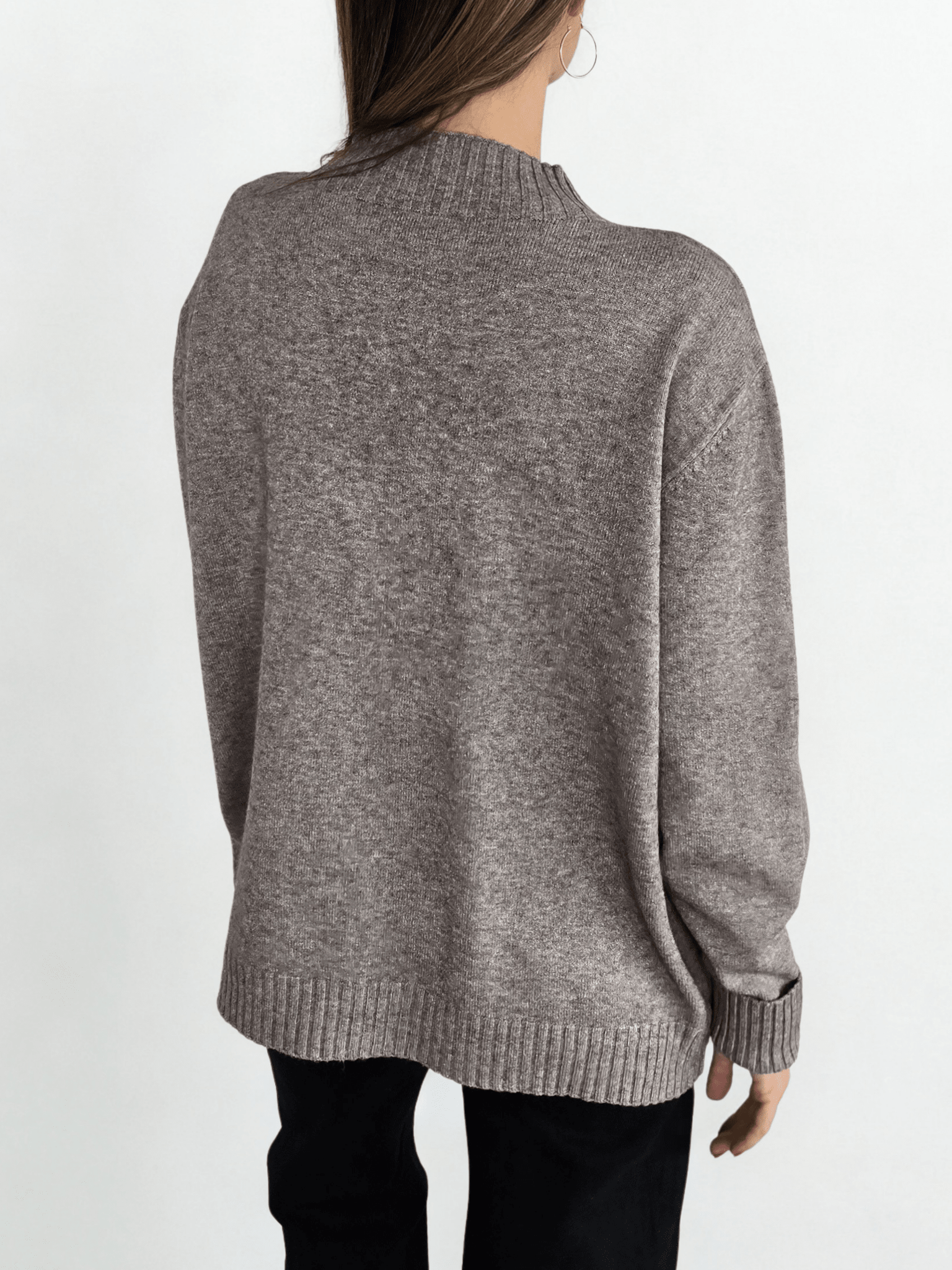 Sweater con Botones a los lados, color Taupe