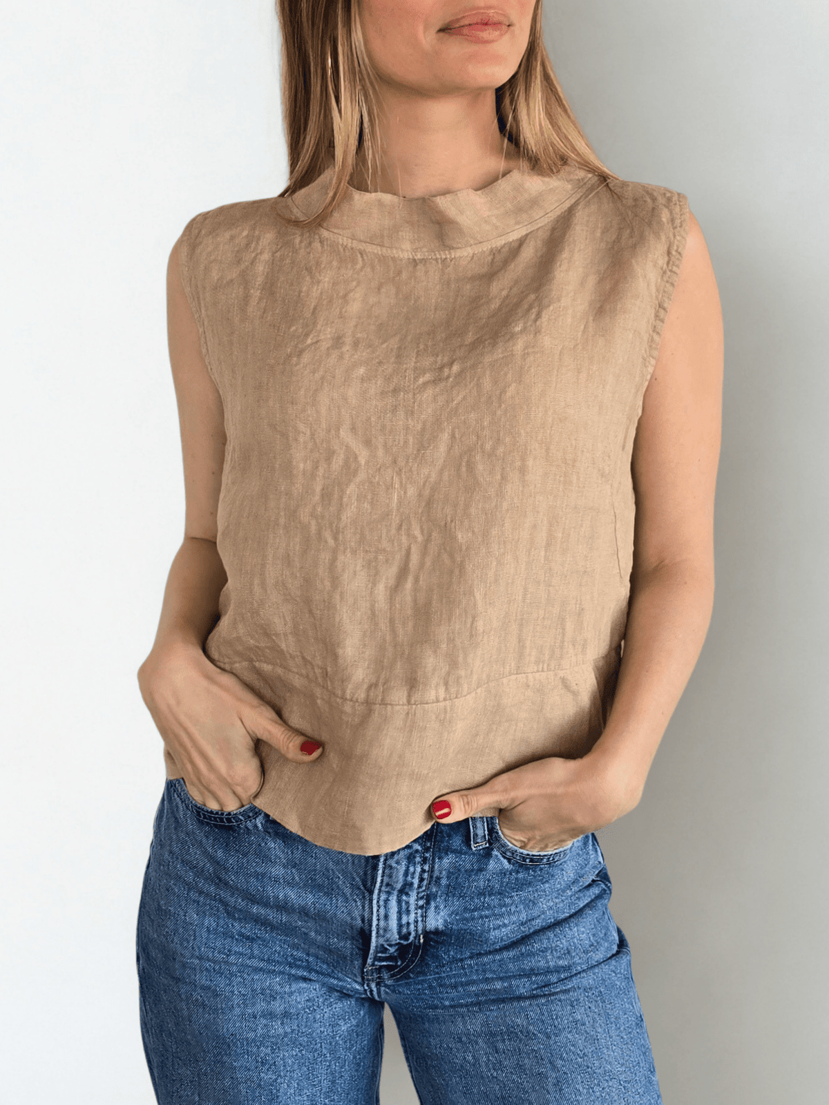 Blusa Italiana 100% Lino, corta, color Camel