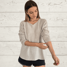 Cargar imagen en el visor de la galería, Sweater Italiano básico, color Beige
