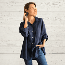 Cargar imagen en el visor de la galería, Blusa Italiano 100% Lino, color Azul Marino
