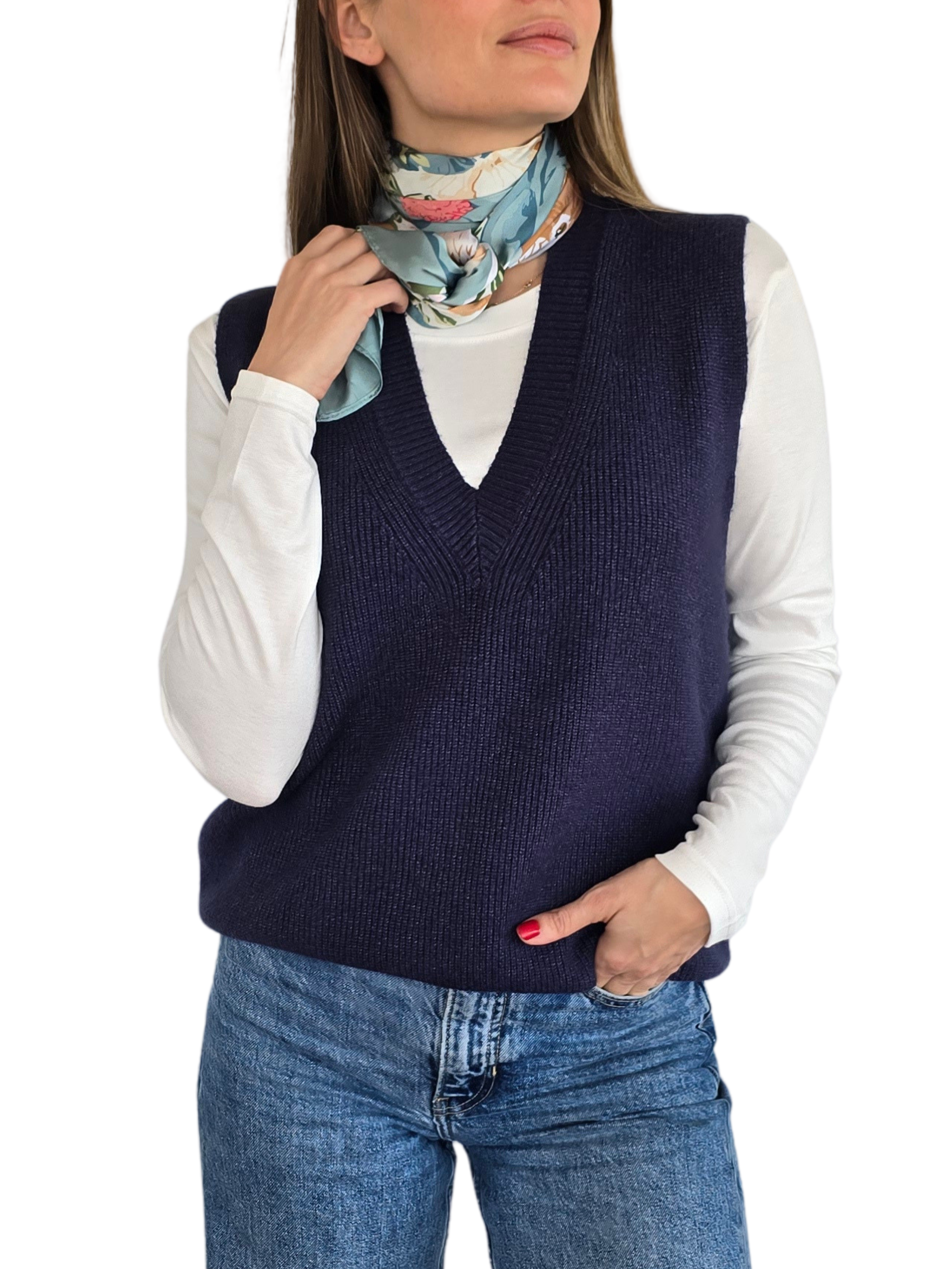 Sweater Sin Mangas escote en V, color Azul Marino