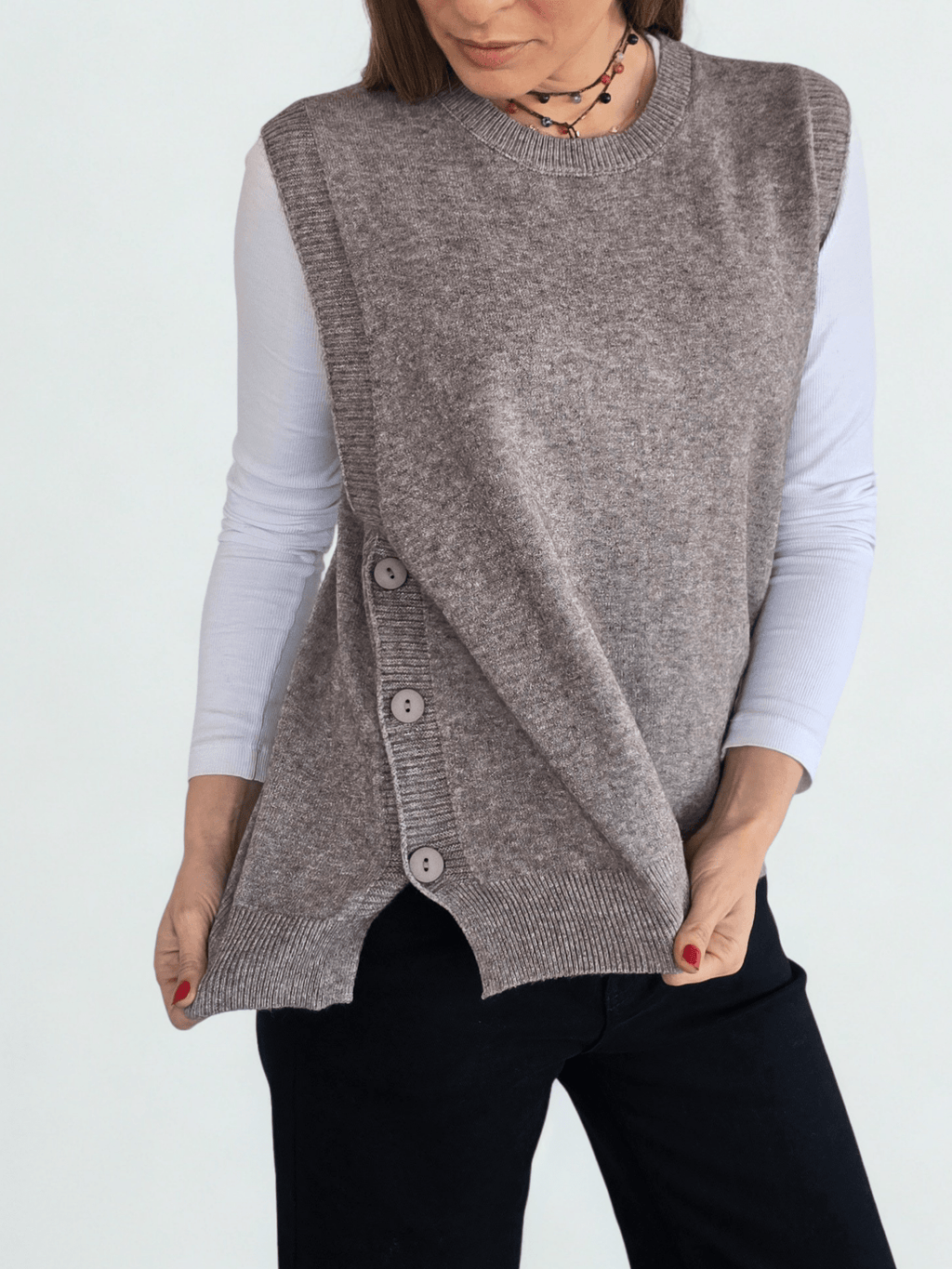 Sweater sin mangas Botones, color Taupe