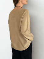 Sweater Italiano escote en V, color Camel