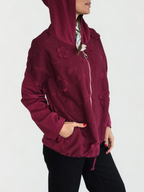 Chaqueta Italiana Bordada, color Guinda
