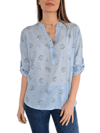 Blusa Italiana Flores, fondo Celeste