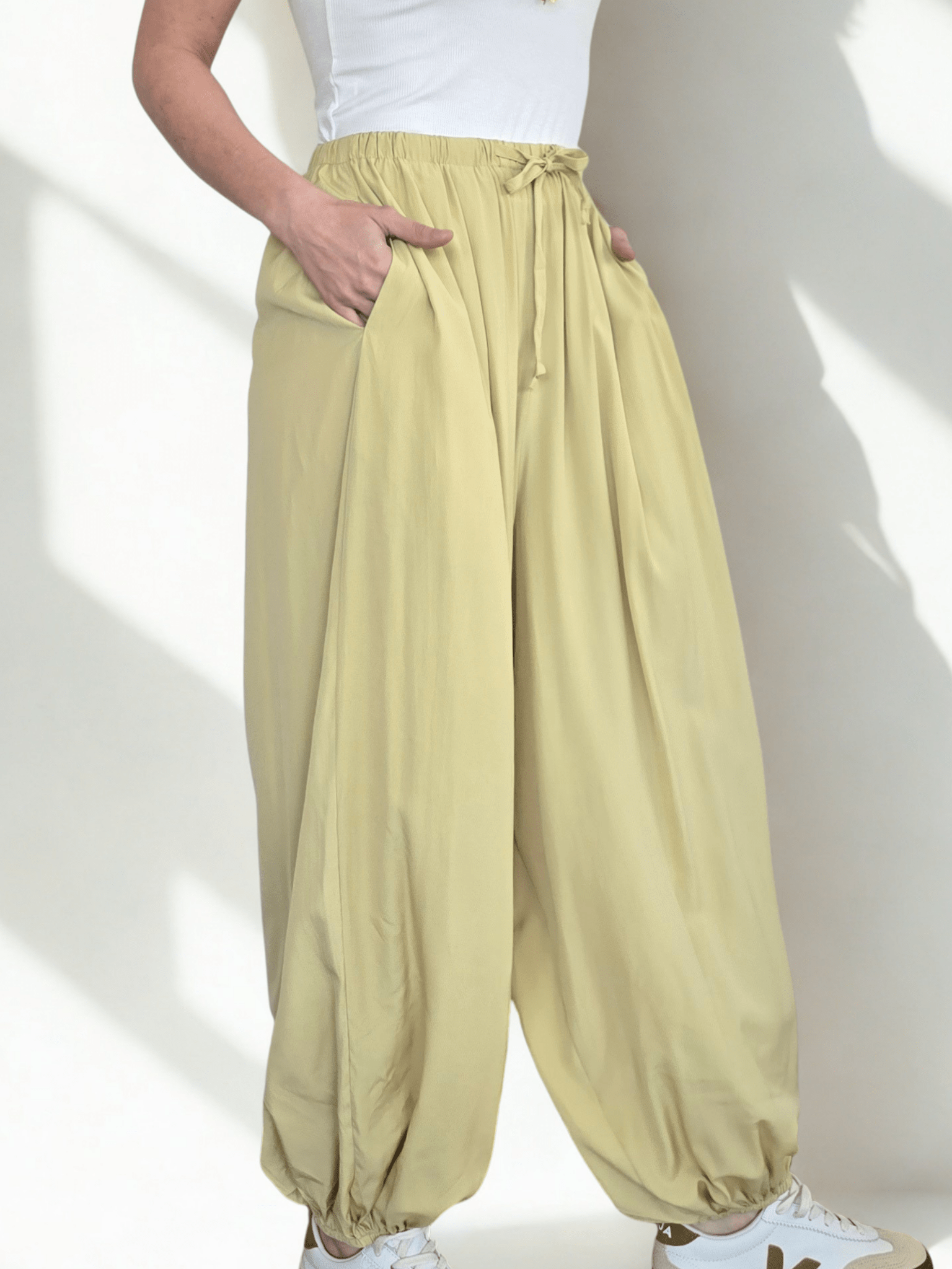 Pantalón Bombacho, color Pistacho