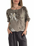 Blusa Italiana Estampada 100% Lino, fondo Taupe