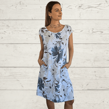 Cargar imagen en el visor de la galería, Vestido 100% Lino Italiano Turín, fondo Blanco
