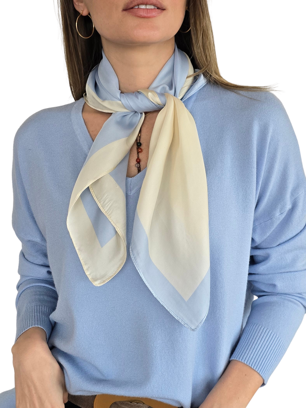 Pañuelo Estampado, color Beige con Celeste