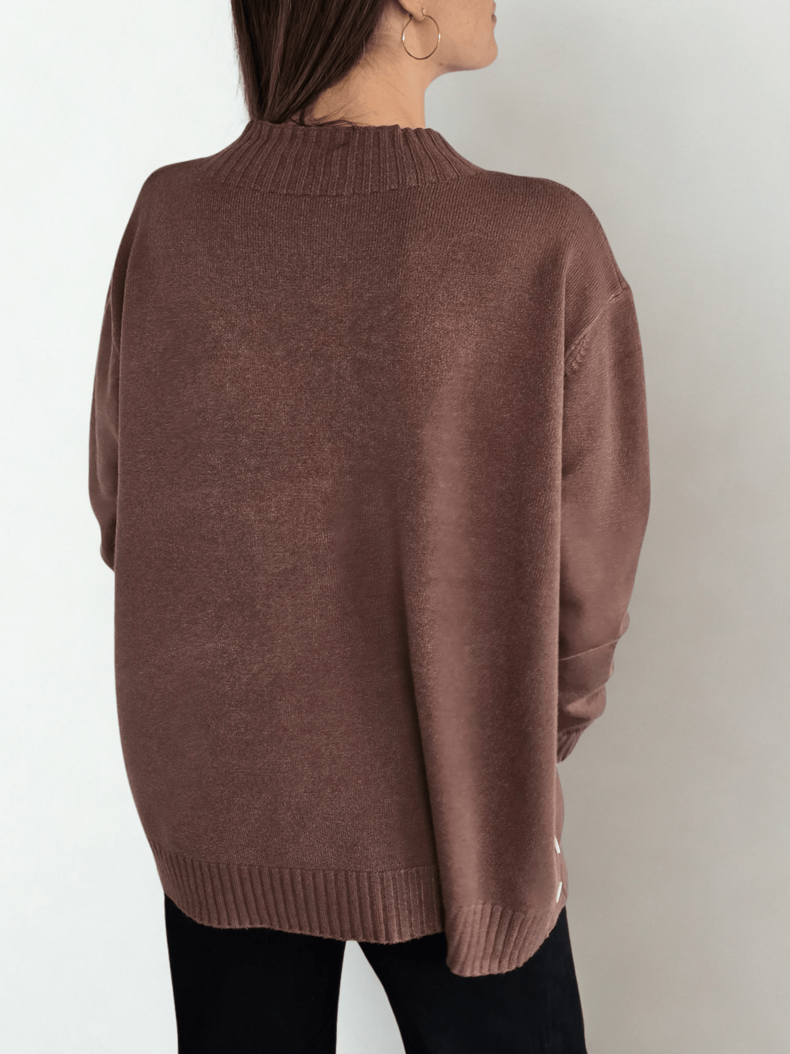Sweater con Botones a los lados, color Chocolate