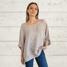 Cargar imagen en el visor de la galería, Blusa de Lino Italiano un bolsillo, color Beige
